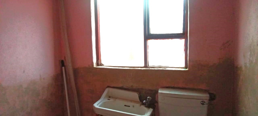 2 Bedroom Property for Sale in Kwa Nobuhle Eastern Cape